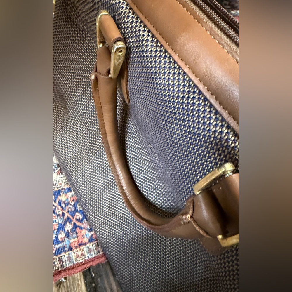 Vintage Brown and Tan Men's Travel Bag - Picture 2 of 10